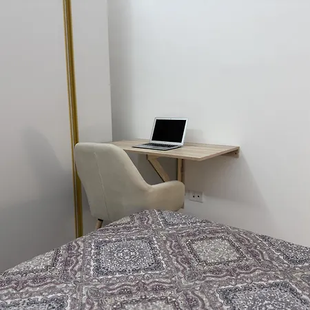 Guest house At Hand