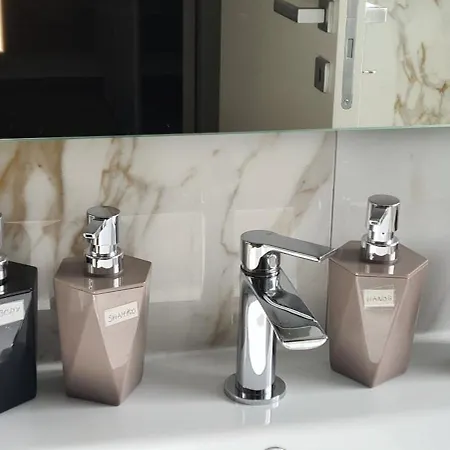 בית הארחה At Hand